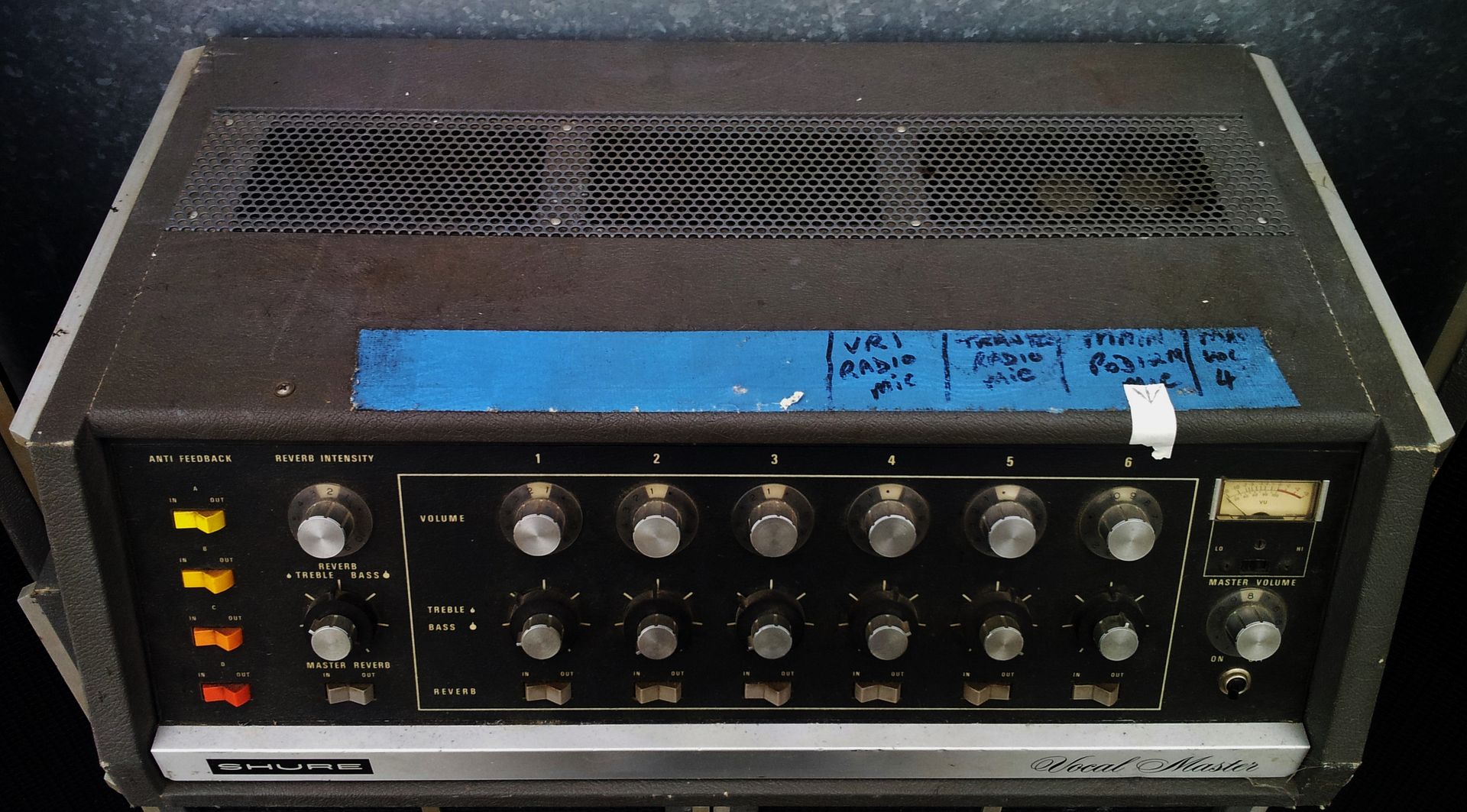 VINTAGE SHURE VOCAL MASTER PA SYSTEM 4 SPEAKERS AND ONE PA eBay